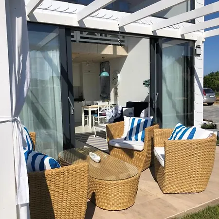 Z Jacuzzi Summer House Dziwnowek *