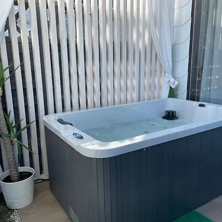 Z Jacuzzi Summer House Dziwnowek 別荘 Wrzosowo