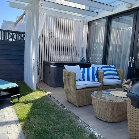 Z Jacuzzi Summer House Dziwnowek