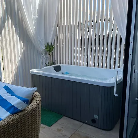 Z Jacuzzi Summer House Dziwnowek 別荘 Wrzosowo