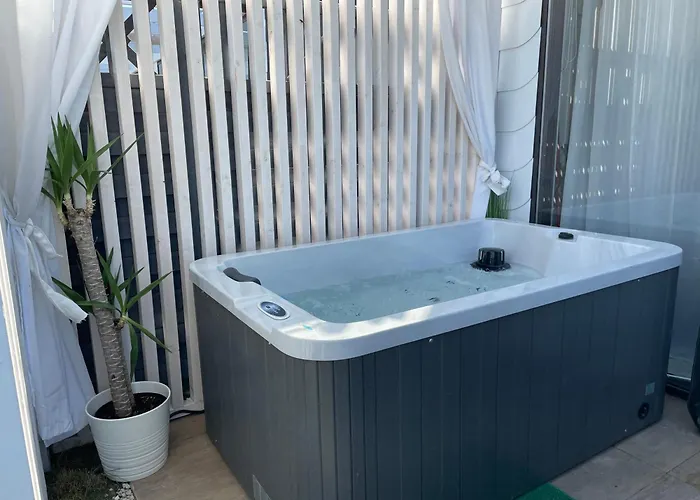 Z Jacuzzi Summer House Dziwnowek Casa vacanze Wrzosowo (Kamien)